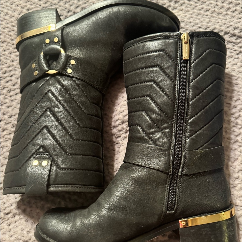 Vince Camuto 6.5 Leather Wadmia Moto Boots Gold Accents Leather